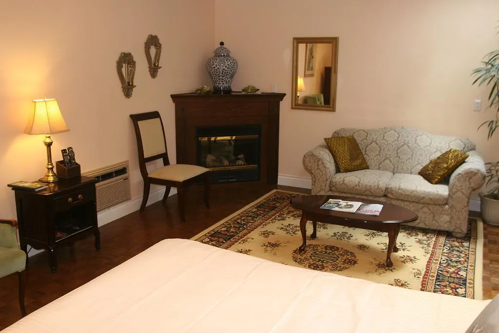 *** Bed & Breakfast Niagara Classic Inn Canada