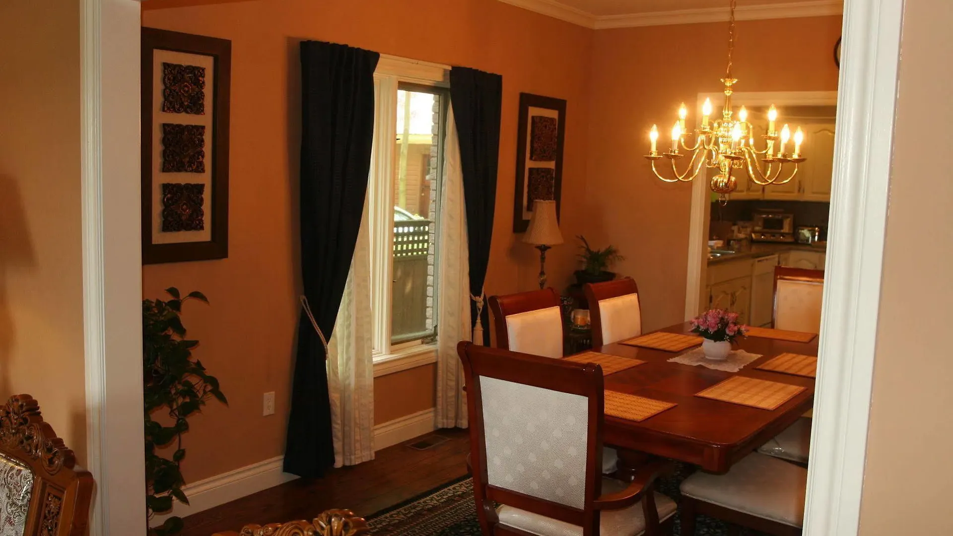 *** Bed & Breakfast Niagara Classic Inn Canada